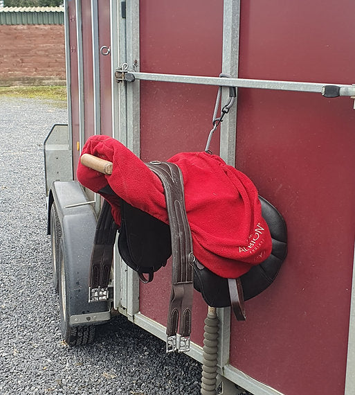 SaddleDock Portable Saddle Holder