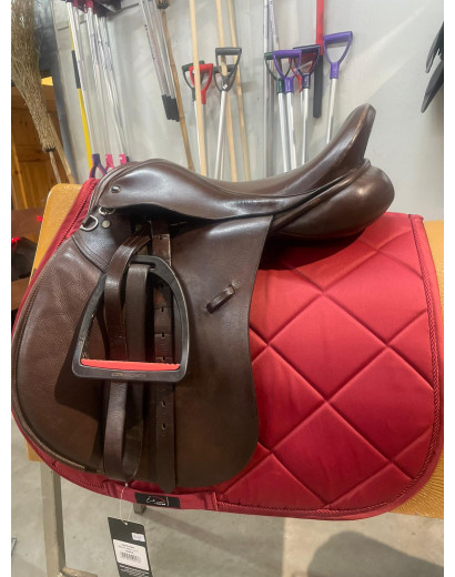 16.5" English Leather Saddle