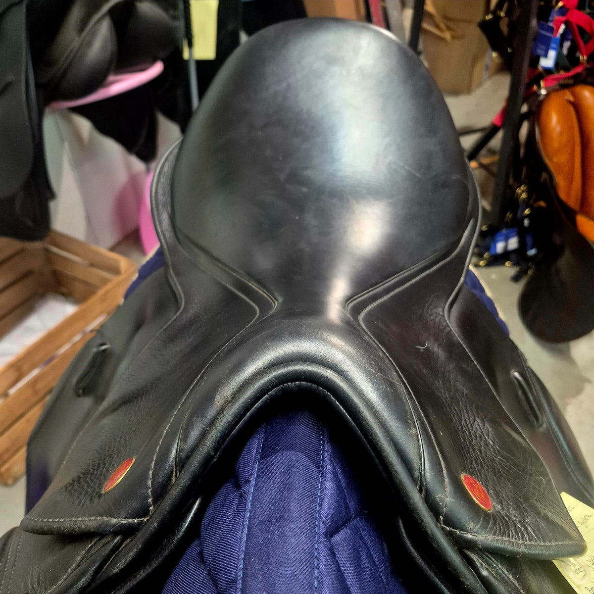 17.5" Kent and Masters 3 Series Saddle