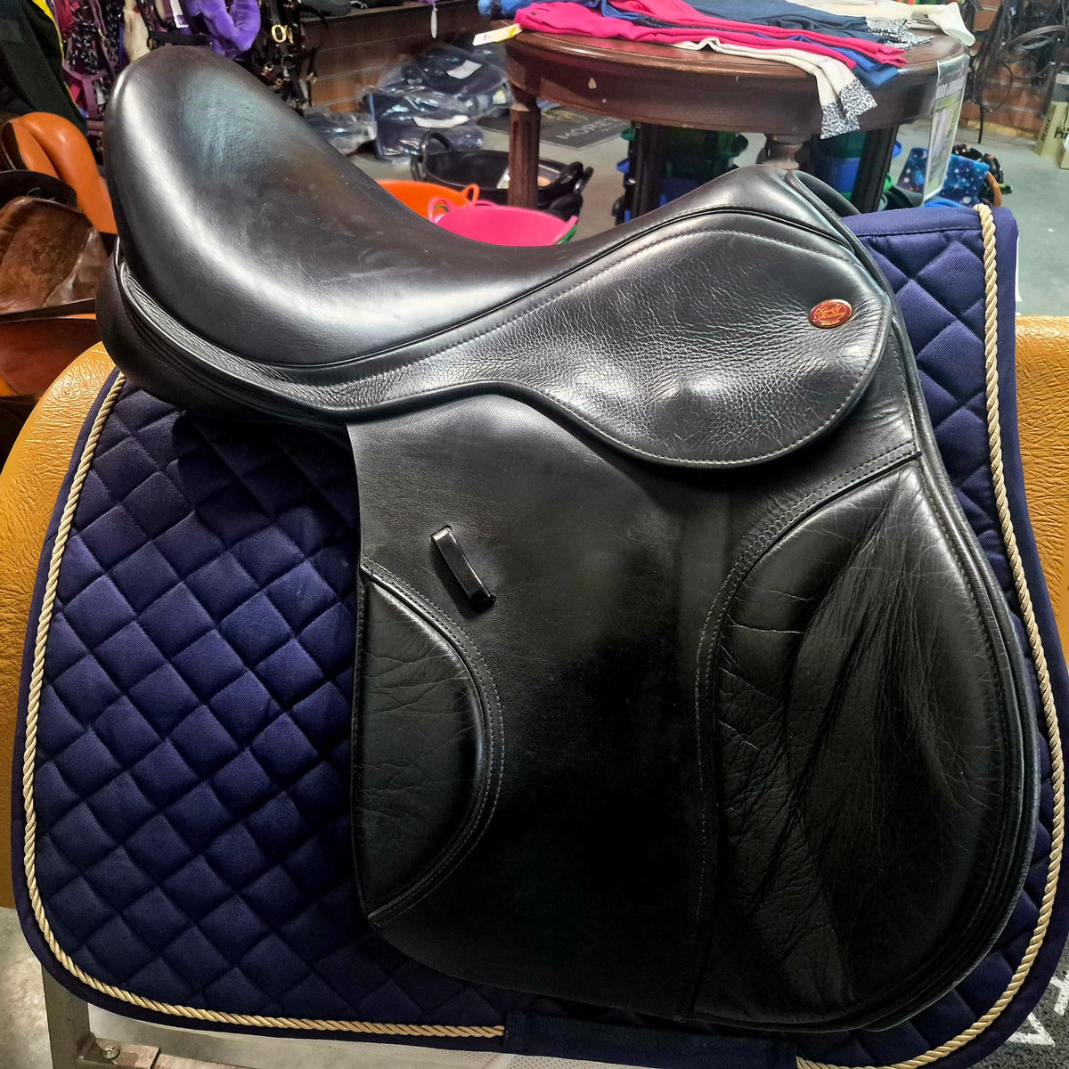 17.5" Kent and Masters 3 Series Saddle