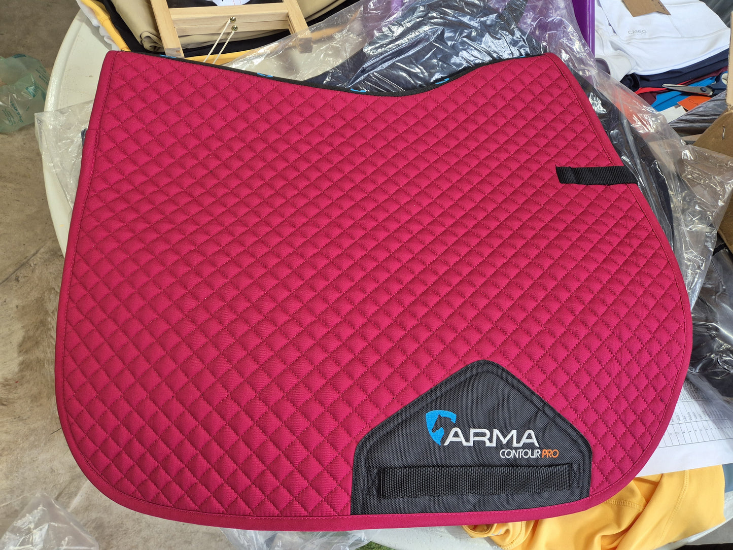 Arma saddle cloth full raspberry