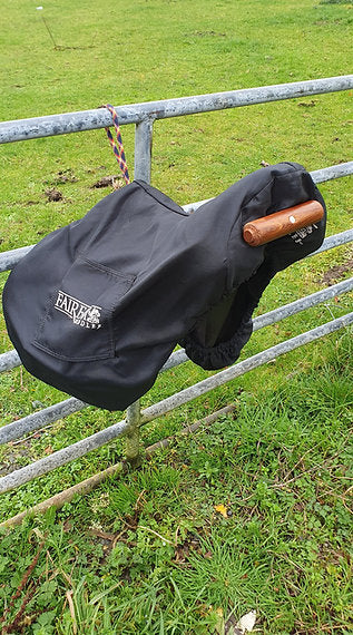 SaddleDock Portable Saddle Holder