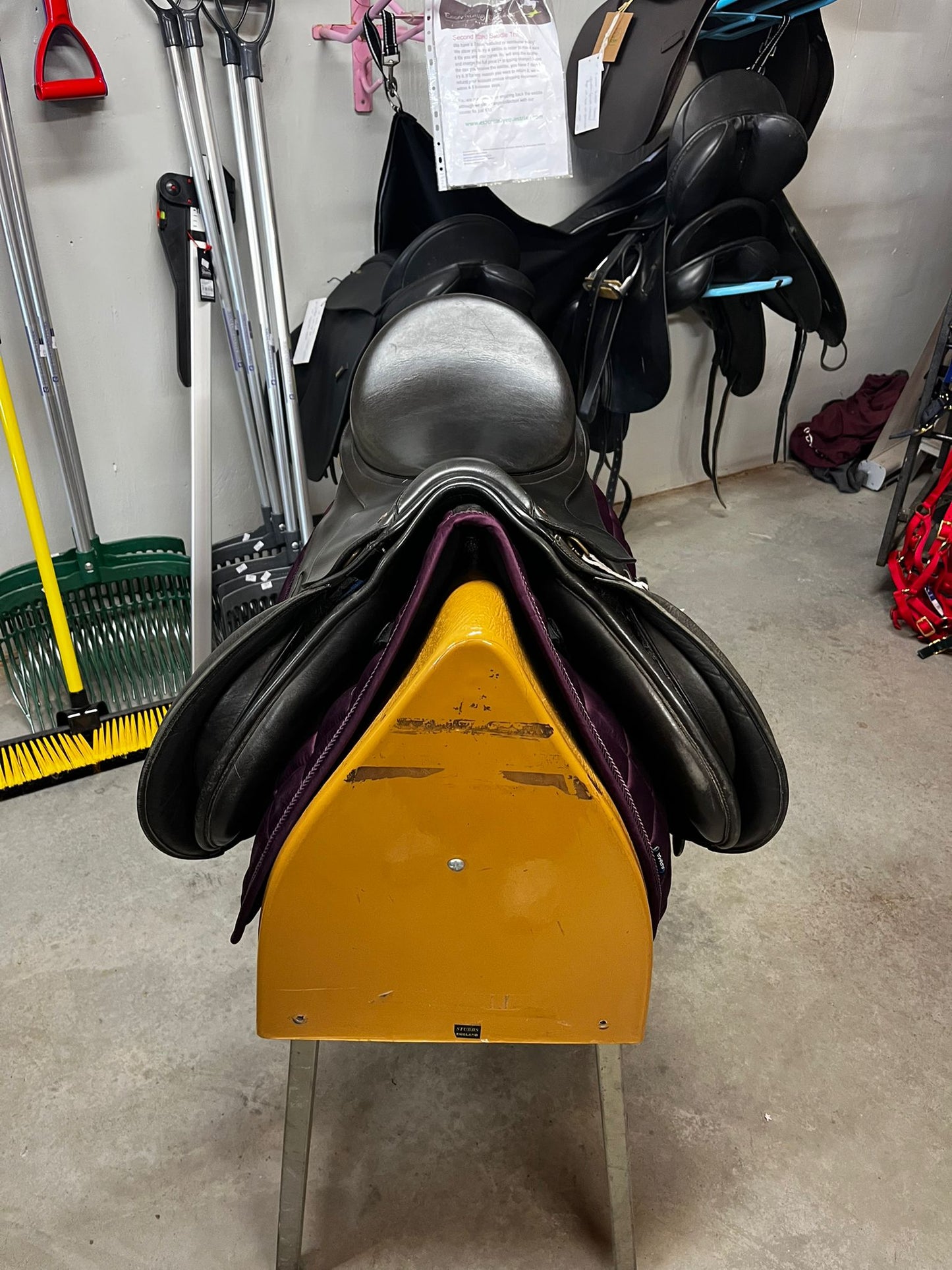 17.5” Bates VSD saddle