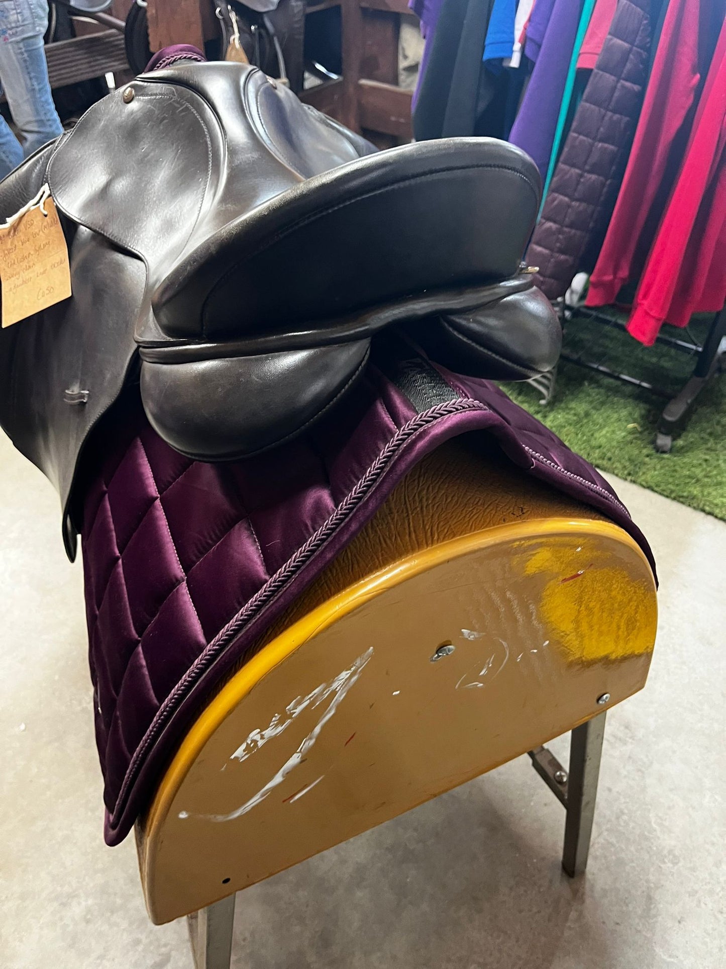 17.5” Bates VSD saddle